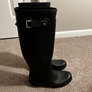 HUNTER tall rain boots Size 8